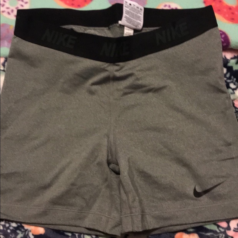 Nike pro